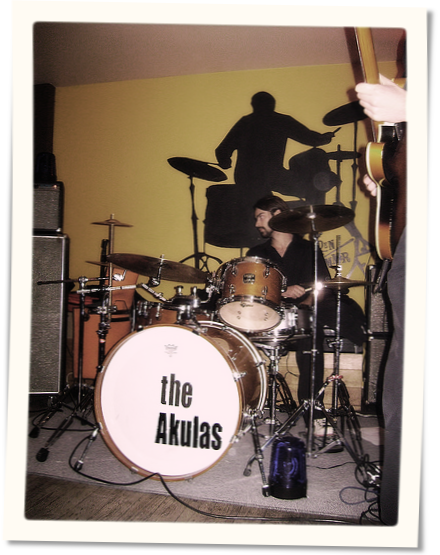 The Akulas 22-11-08 Café Den Drummer